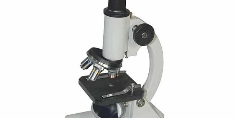 Monocular microscope